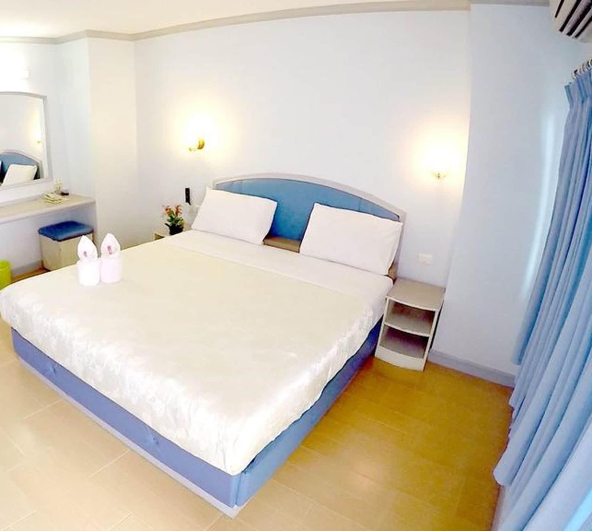 P.A. Place Hotel Nakhon Sawan Exterior foto
